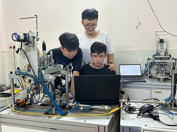 Thực hành lập trình PLC trong tự động hóa